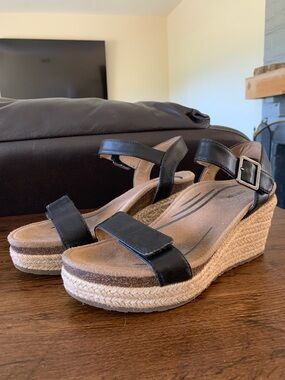 Aetrex Black Espadrille Wedge Sandals